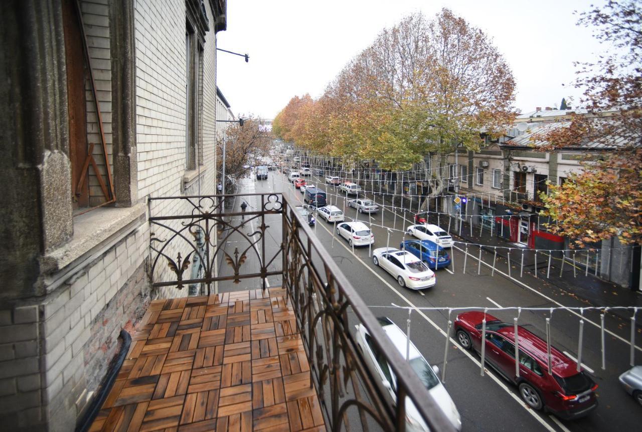 City Lux Hotel Тбилиси Экстерьер фото