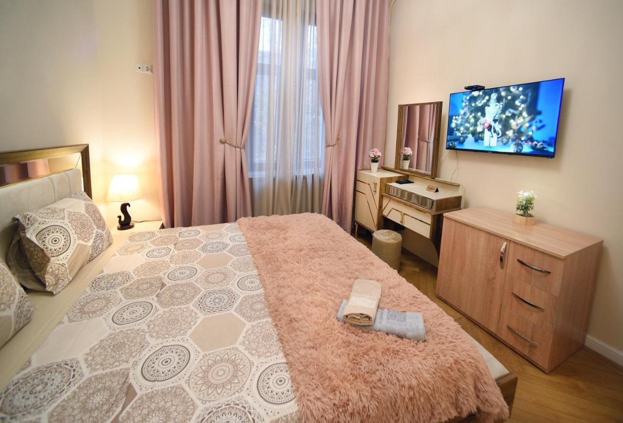 City Lux Hotel Тбилиси Экстерьер фото