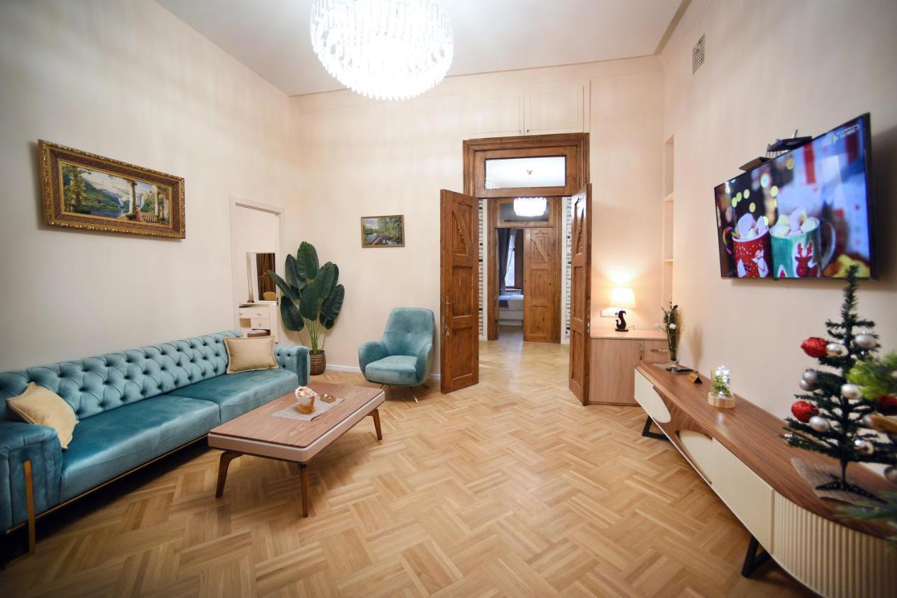 City Lux Hotel Тбилиси Экстерьер фото