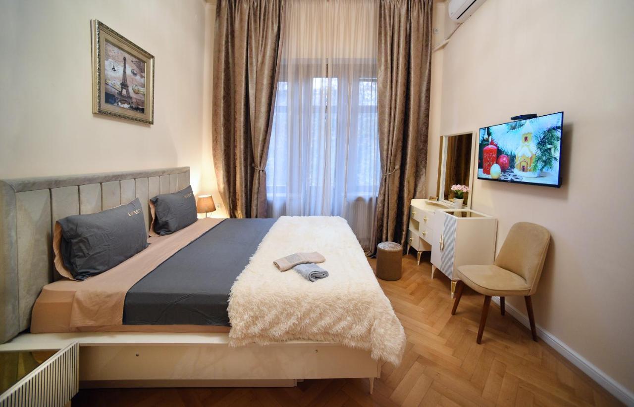 City Lux Hotel Тбилиси Экстерьер фото